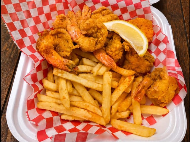 Fried Shrimp Basket (8 Pc).