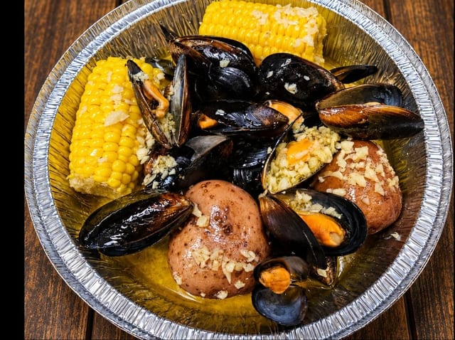 Black Mussels (1 Lb).