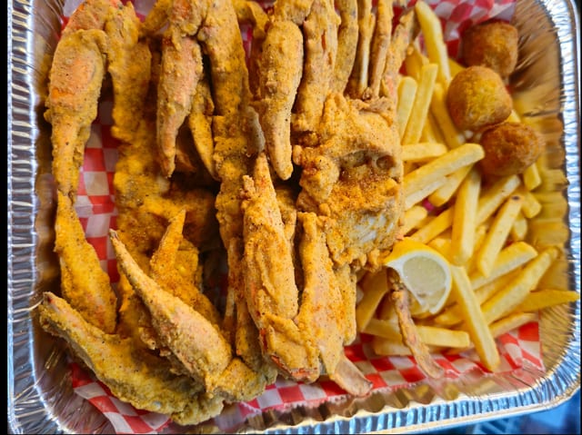Fried Blue Crab (Large) (3 Pc).
