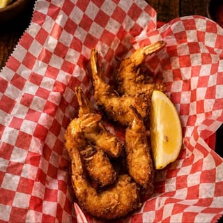 Coconut Shrimp / Camarones Con Coco (6)